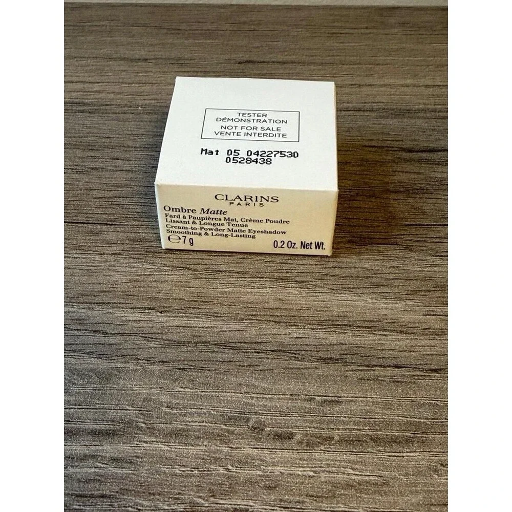 CLARINS Ombre Matte Cream-To-Powder Eyeshadow - 05 Sparkle Grey